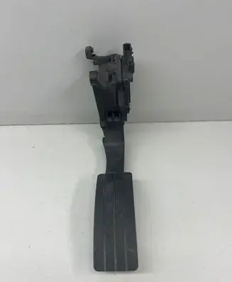 Renault Captur Accelerator throttle pedal 180029347R 6PV00997807
