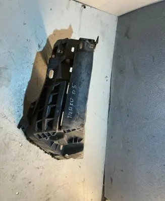 Opel Vivaro Front bumper corner part panel trim 