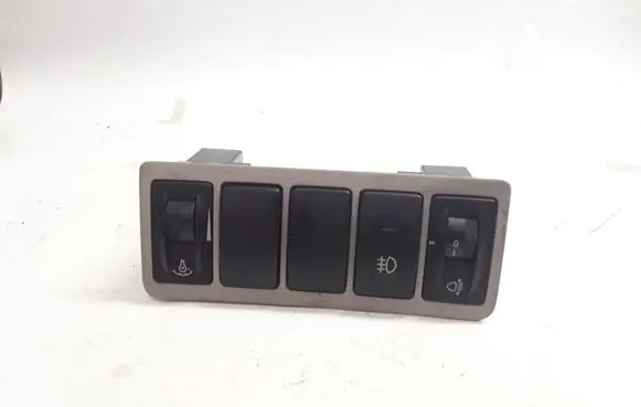 Hyundai Sonata Headlight level height control switch 933003K410