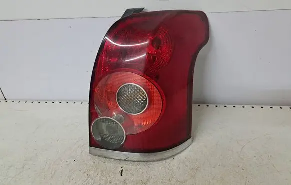 Toyota Avensis T250 Rear/tail lights 