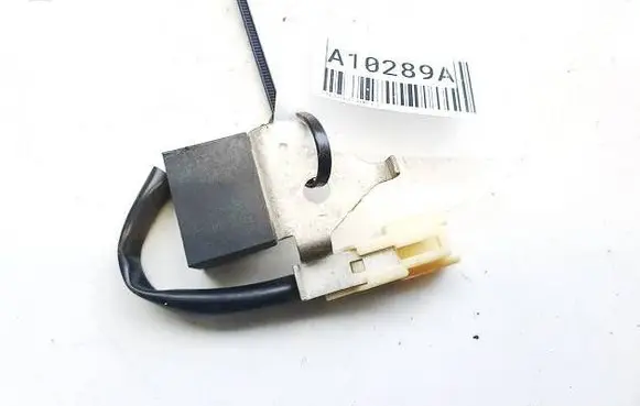 Toyota Avensis T250 Other relay 9008088002 90080-88002