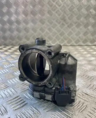 Mercedes-Benz CLS C219 Throttle valve A6420900070