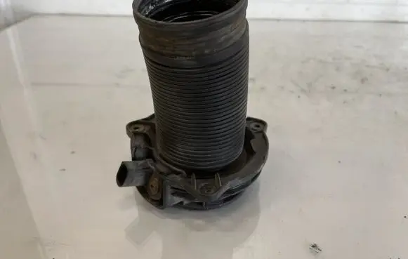 Volkswagen Eos Mass air flow meter NOPARTID