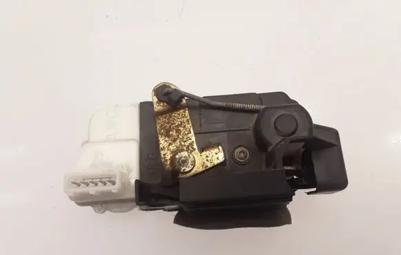 Peugeot 607 Rear door lock