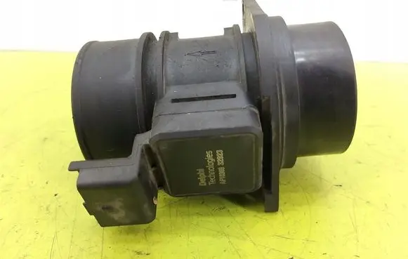 Nissan Interstar Mass air flow meter AF10369