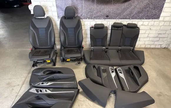 BMW i4 Seat set 
