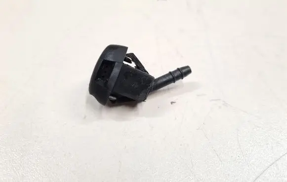 Windshield washer spray nozzle