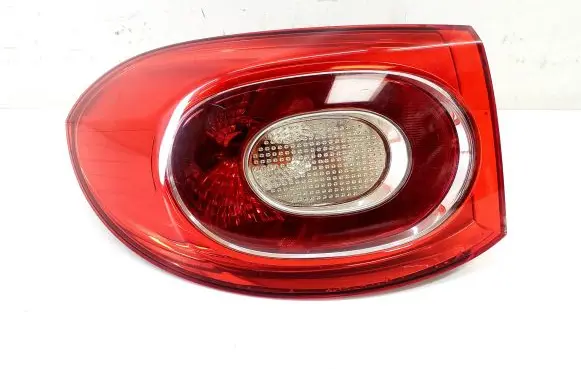 Volkswagen Tiguan Rear/tail lights 5N0945095H