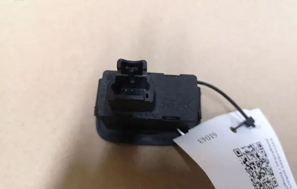 Citroen C5 Suspension ride height/mode switch 96384805XT