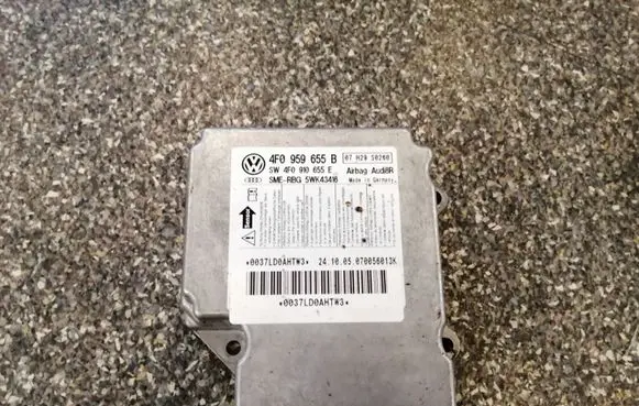 Audi A6 S6 C6 4F Airbag control unit/module 4F0959655B