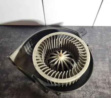 Seat Ibiza III (6L) Heater fan/blower 6Q1820015C A1916
