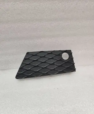 Mercedes-Benz GL X166 Front bumper lower grill A1668851422