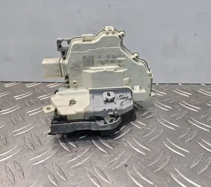 Audi A4 S4 B9 Rear door lock 4G0839015H