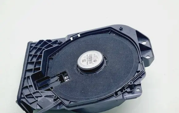 BMW 1 F20 F21 Subwoofer speaker 65139210148