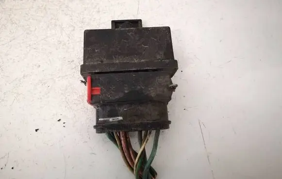 Citroen C4 I Fuel injection pump control unit/module 240107