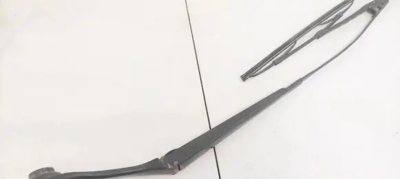 Dodge Journey Front wiper blade arm