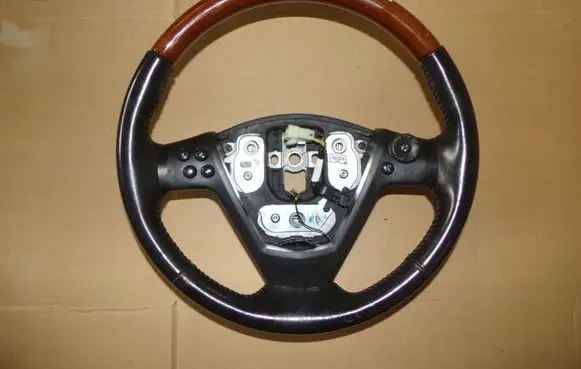 Cadillac CTS Steering wheel