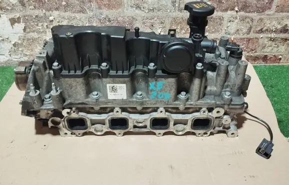 Jaguar XE Engine head G4D36090AB G4D3-6J011-BB