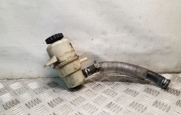 Dodge Nitro Power steering fluid tank/reservoir