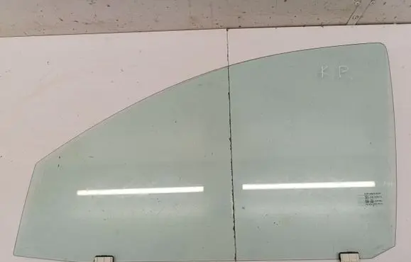 Mitsubishi L200 Front door window glass four-door 43R008612