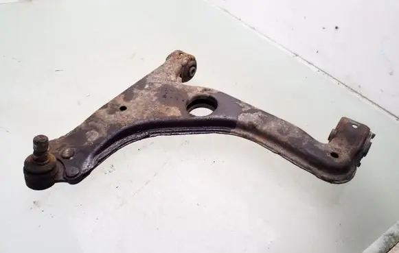 Front lower control arm/wishbone