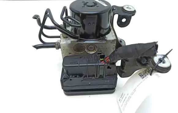 Volvo XC60 ABS Pump 30681619 21240834323883 P30681619