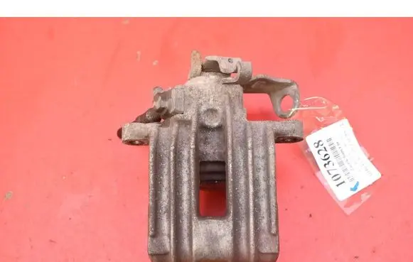 Volkswagen Golf IV Rear brake caliper 