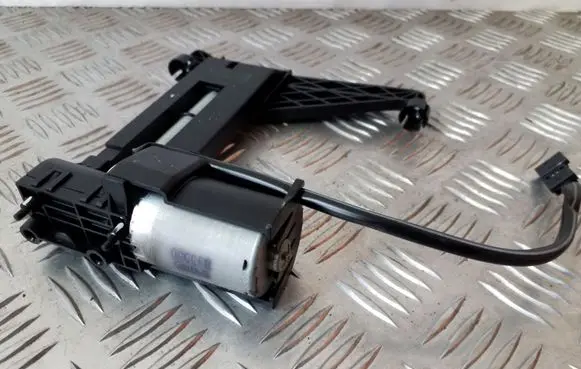 BMW 7 E65 E66 Seat adjustment motor 7121095