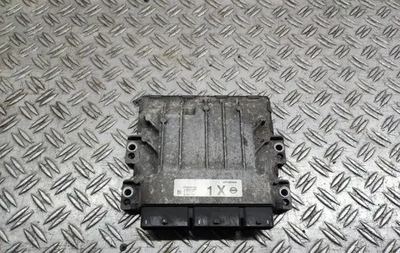 Nissan Juke I F15 Engine control unit/module 23710BV89B 846582448 S180206122A