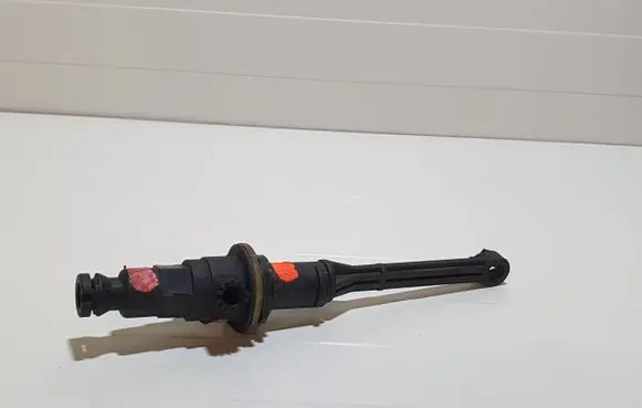 Renault Laguna II Clutch master cylinder 8200019602 080302DE