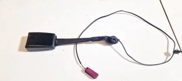 Ford Grand C-MAX Front seatbelt buckle 17301923