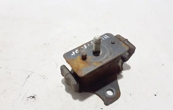 Toyota Hilux (AN120, AN130) Engine mount bracket 123610L020