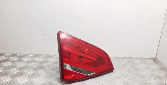 Audi A3 S3 8P Tailgate rear/tail lights 8P7945093