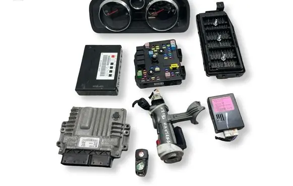 Opel Antara Engine ECU kit and lock set 25190507 28376848 25184894