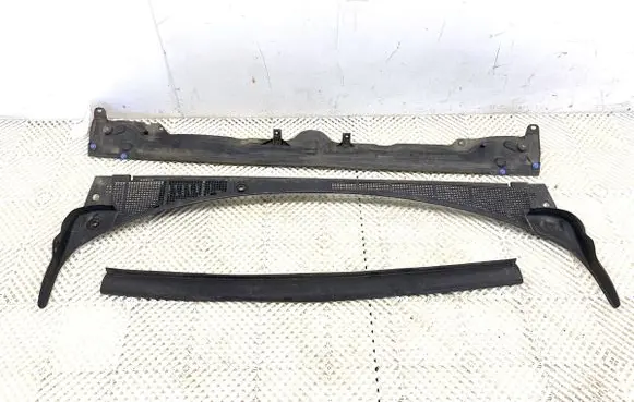 Renault Megane IV Wiper trim 
