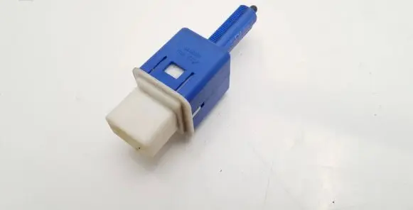 Honda CR-V Brake pedal sensor switch M49351