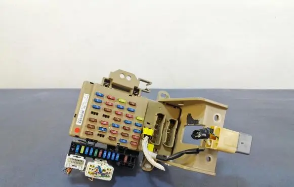 Subaru Forester SJ Fuse box set 82201FJ211