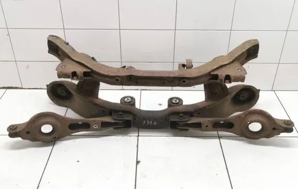 Ford Kuga I Front subframe 8k823514