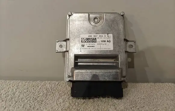 Audi A4 S4 B9 8W Adblue control unit 4M0907355H 4M0907355B