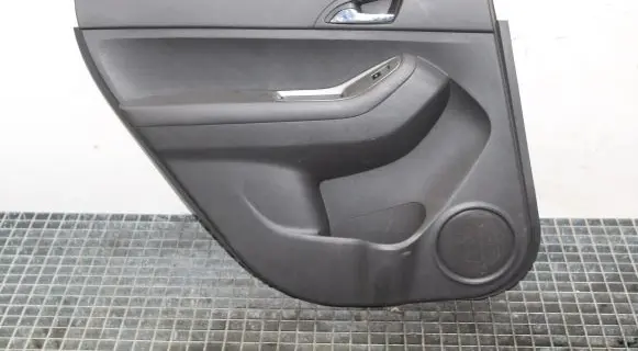 Chevrolet Orlando Rear door card panel trim