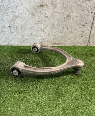 Mercedes-Benz C AMG W205 Front upper control arm/wishbone A2053332500