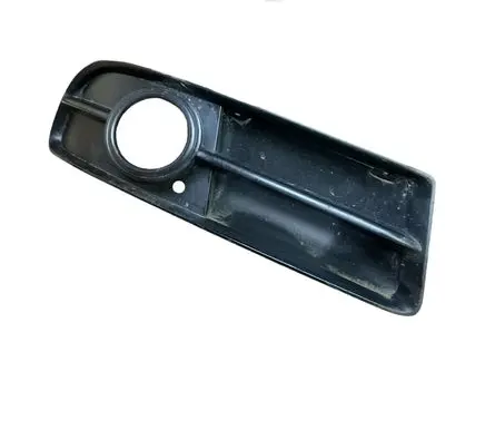 Audi A4 S4 B7 8E 8H Front fog light trim/grill 8E0807682G