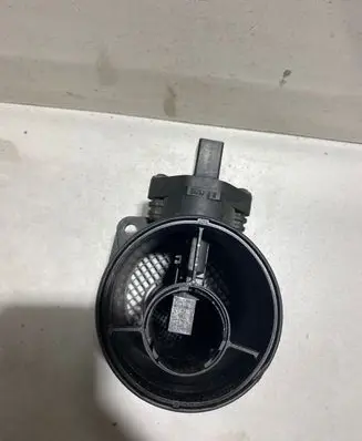 Audi A3 S3 8P Mass air flow meter 074906461B 0281002461