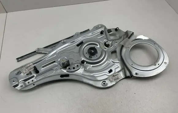 KIA Sportage Front window lifting mechanism without motor 824703U130 000006 06545982