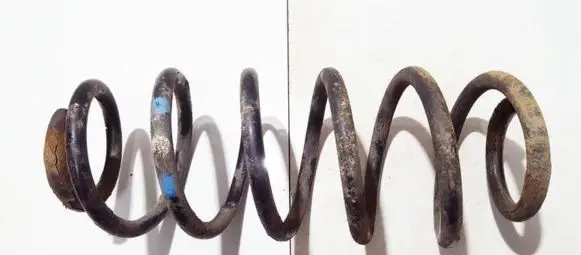 Toyota Auris 150 Rear coil spring
