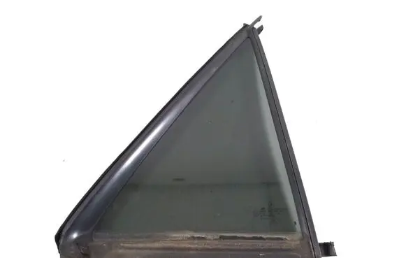 Mercedes-Benz ML W164 Rear vent window glass A1647302655