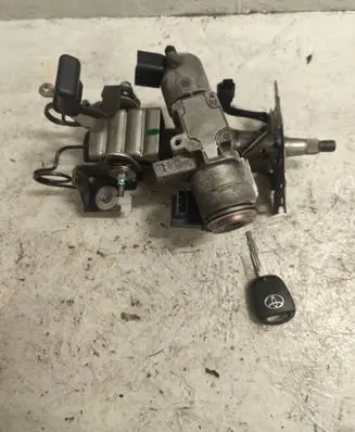 Toyota Avensis T250 Ignition lock N0501517