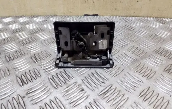 Loading door lock