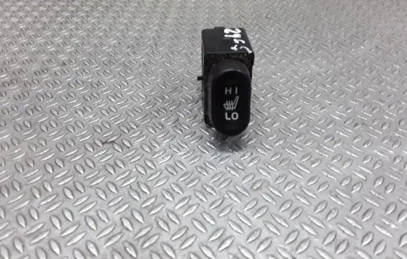 Mitsubishi Colt Seat heating switch