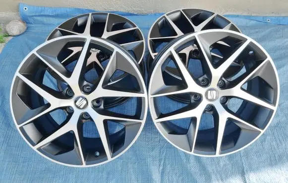 Seat Leon (5F) R18 alloy rim 5F0601025F